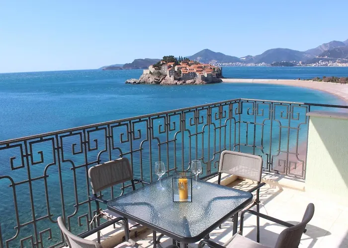 Sveti Stefan Beach Apartment
