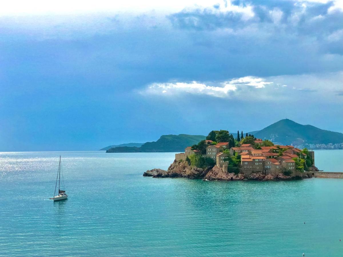 Apartment Sveti Stefan