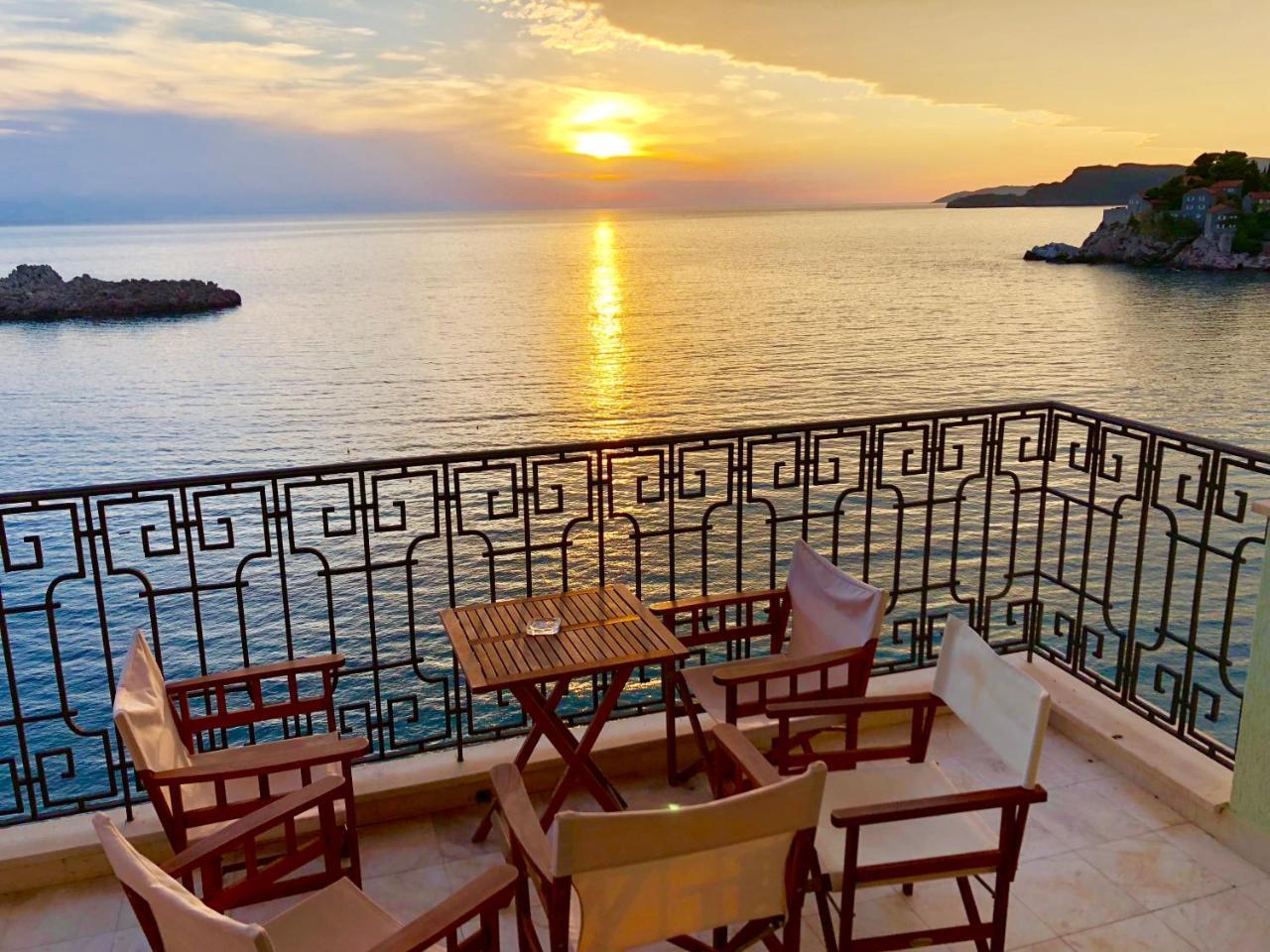 Sveti Stefan Apartment
